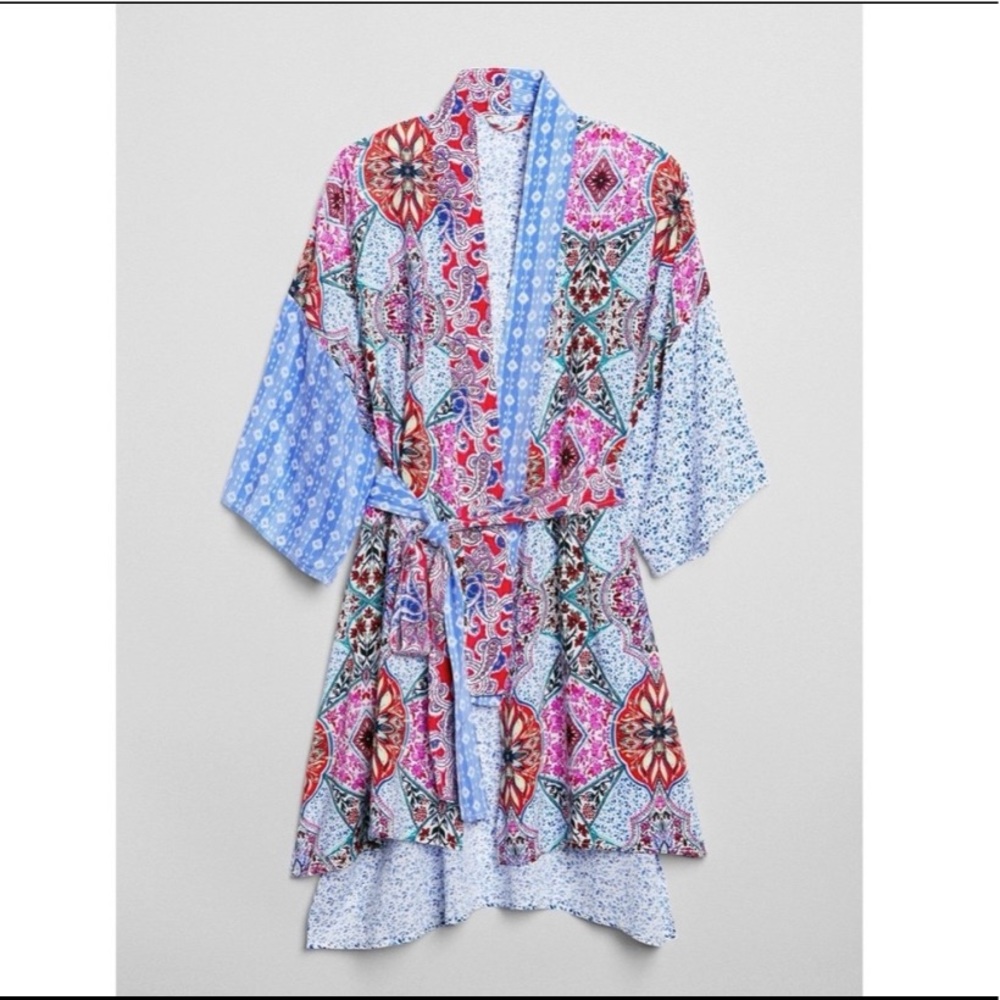GAP Mixed Print High-Low Kimono Top